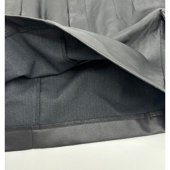 Revolve Super down Faux Leather Mini Skirt Size Small - Picture 5 of 9
